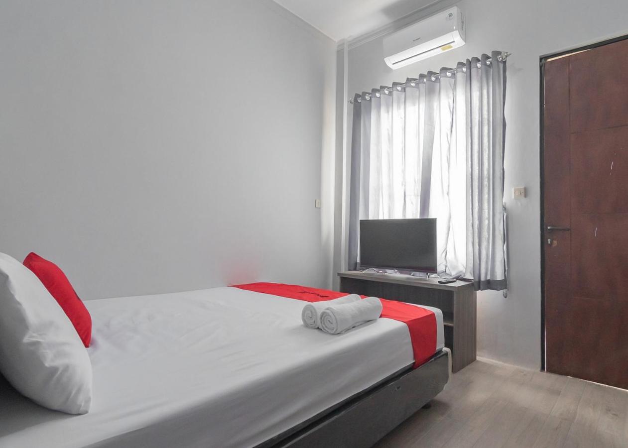 Reddoorz Syariah Near Wisata Situ Gunung Sukabumi Hotel Kadudampit Exterior photo